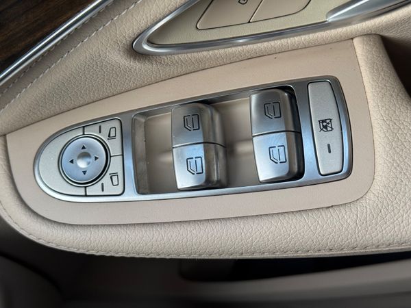 Stunning 151 Exclusive Mercedes-Benz C-Class! 343821936