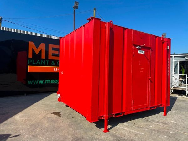 12 x 9 TOILET BLOCK UNIT.........818P 343965478