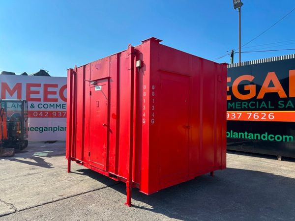 12 x 9 TOILET BLOCK UNIT.........818P 343965486