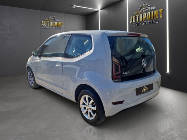 Volkswagen up! 2017 343975477