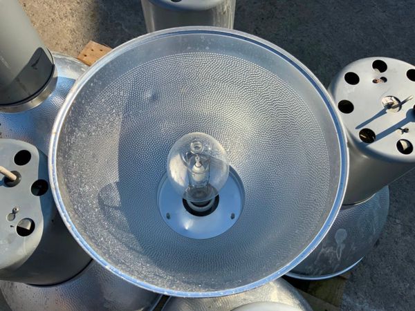 HIGH BAY INDUSTRIAL LIGHTING lights........400wat 343977399