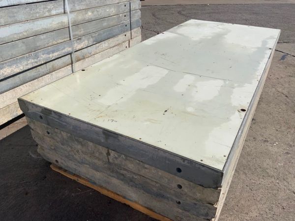 3.0mts x 1.25mts MEVA SHUTTERING PANS .......6552. 354158798