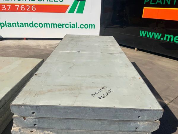 3.0mts x 1.25mts MEVA SHUTTERING PANS .......6552. 354158800