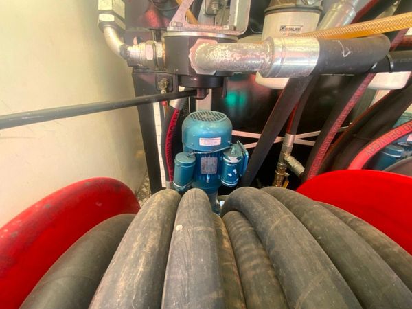 OIL EXTRACTION / TRANSFER PUMPING STATION......12 354178559