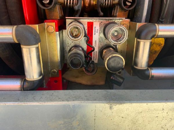 OIL EXTRACTION / TRANSFER PUMPING STATION......12 354178553