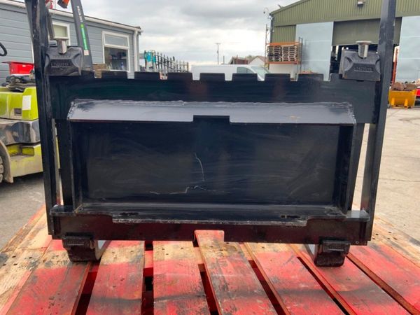 MINI LOADER FORK CARRIAGE ATTACHMENT....347w. 354183143