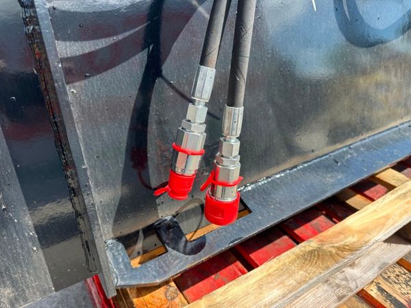 NEW..73" BOBCAT SKIDSTEER GRAB BUCKET..296W 354206797