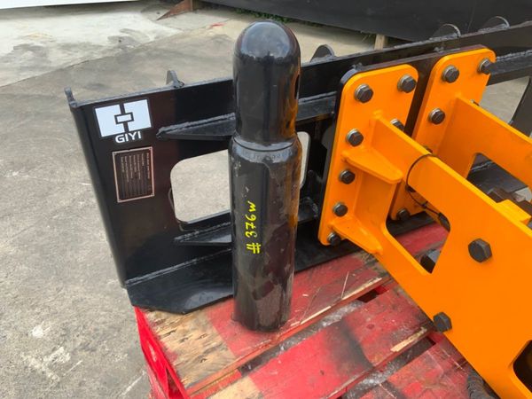 UNUSED SKID STEER HAMMER / POST DRIVER....376w. 354342811
