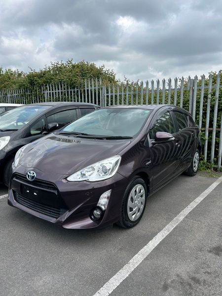 Toyota aqua hybrid auto Top Specs G 354353895