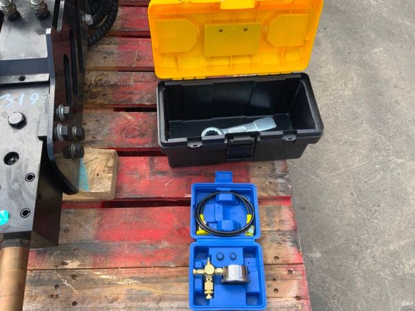 MINI SKID STEER POST DRIVER / BREAKER......319w. 354363103
