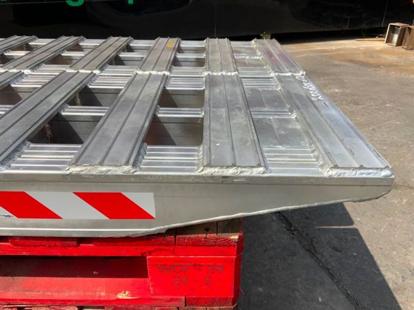 20t   ALUMINIUM TRAILER LOADING RAMPS.......5025. 354371287