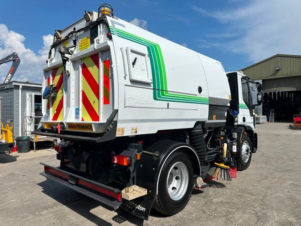 2018 IVECO...JOHNSTON ROAD SWEEPER ..115 Mile 354373171