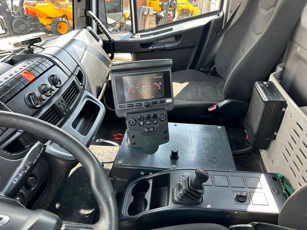 2018 IVECO...JOHNSTON ROAD SWEEPER ..115 Mile 354373189