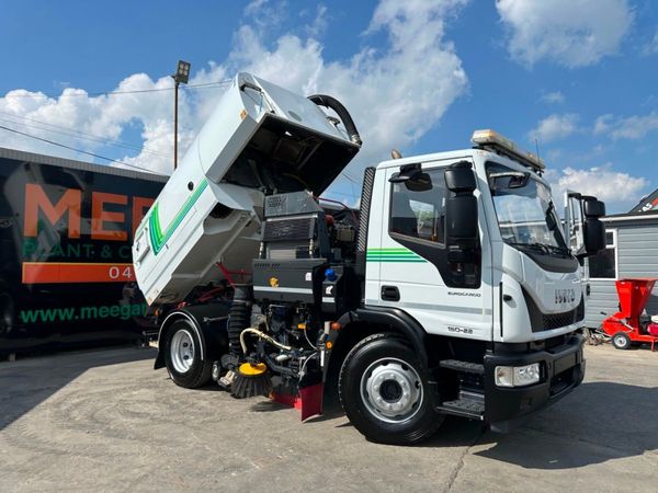 2018 IVECO...JOHNSTON ROAD SWEEPER ..115 Mile 354373195