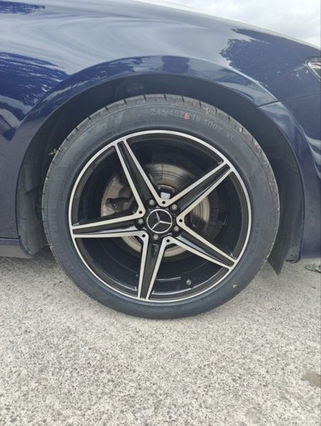 Mercedes-Benz E-Class E200d Avantgarde Auto 354373855
