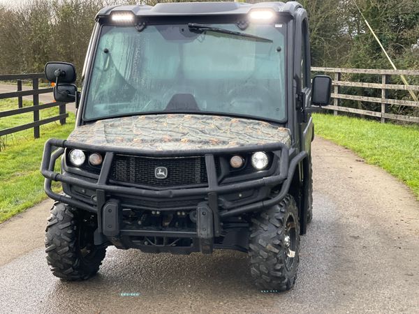 2022 John Deere Gator 865 with Canopy 354390976
