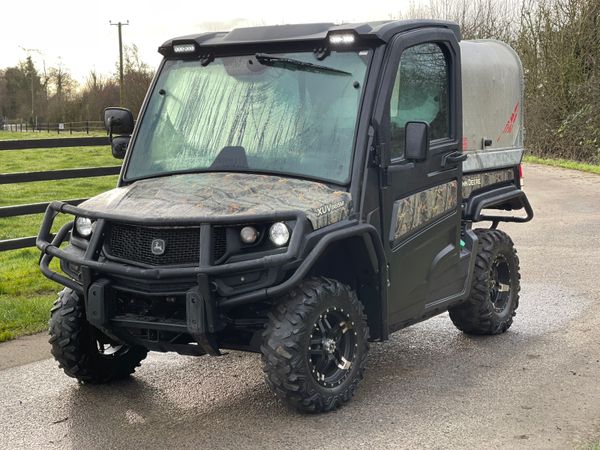 2022 John Deere Gator 865 with Canopy 354390978