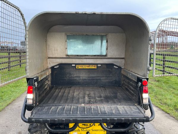 2022 John Deere Gator 865 with Canopy 354390992