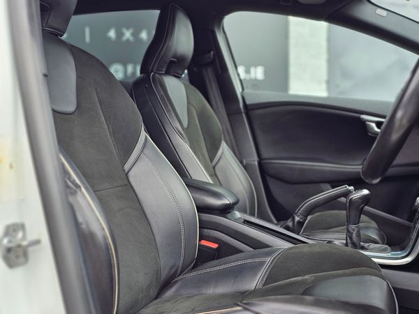 VOLVO V40 R-DESIGN // FULL SERVICE HISTORY 354400480