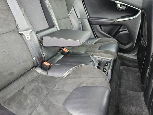 VOLVO V40 R-DESIGN // FULL SERVICE HISTORY 354400522