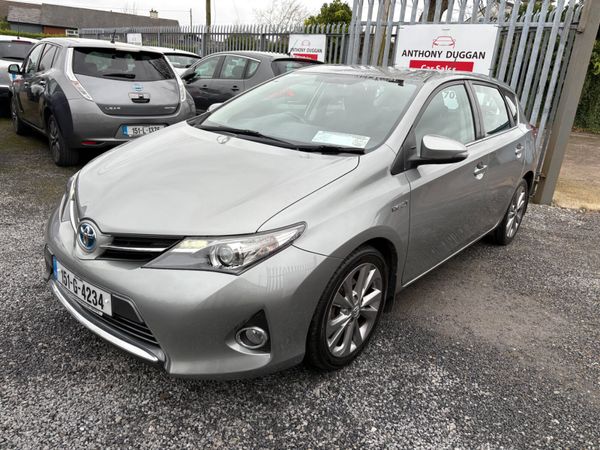 2015 Toyota Auris Hybrid 354438244