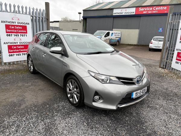 2015 Toyota Auris Hybrid 354438254
