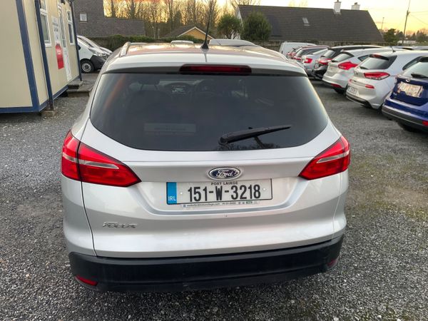 Ford Focus Zetec Estate 354439087