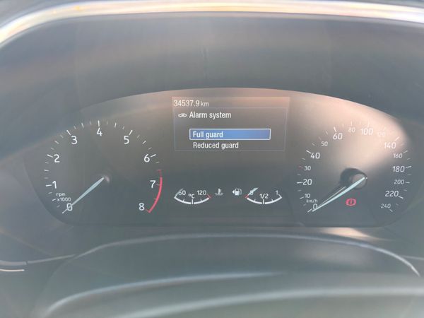 2021 Ford Focus 34km titanium 354439344