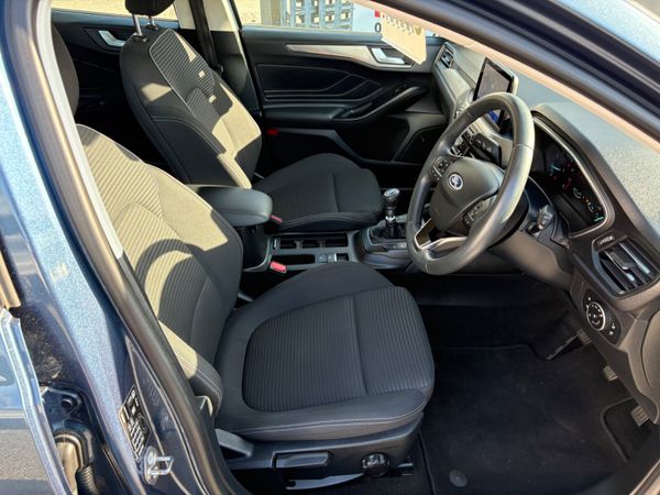2021 Ford Focus 34km titanium 354439353