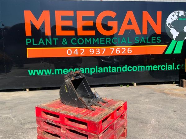 18" JCB MINI DIGGER BUCKET....35mm......220w. 354500506