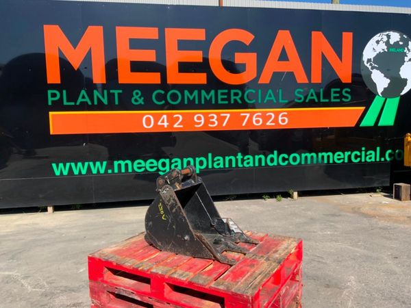 18" JCB MINI DIGGER BUCKET....35mm......220w. 354500519