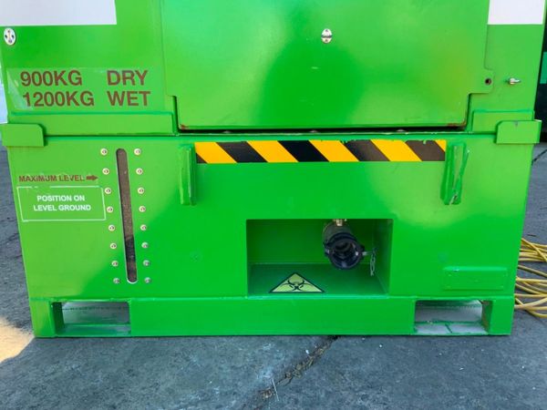MINEARC   SELF CONTAINED PORTABLE TOILET. 354536024