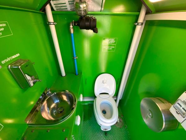 MINEARC   SELF CONTAINED PORTABLE TOILET. 354536039