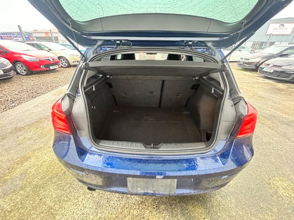 BMW 1 Series 118i 354570826