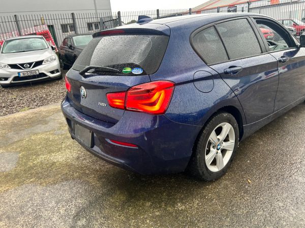 BMW 1 Series 118i 354570828