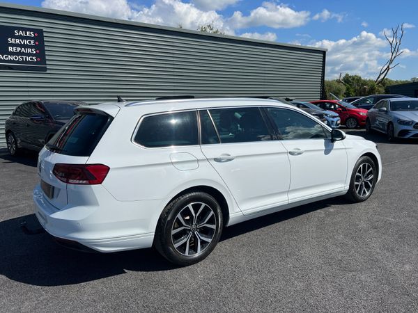 2020 (202) Volkswagen Passat SEL 2.0 TDI - Estate 354638707
