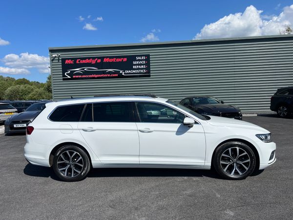 2020 (202) Volkswagen Passat SEL 2.0 TDI - Estate 354638708