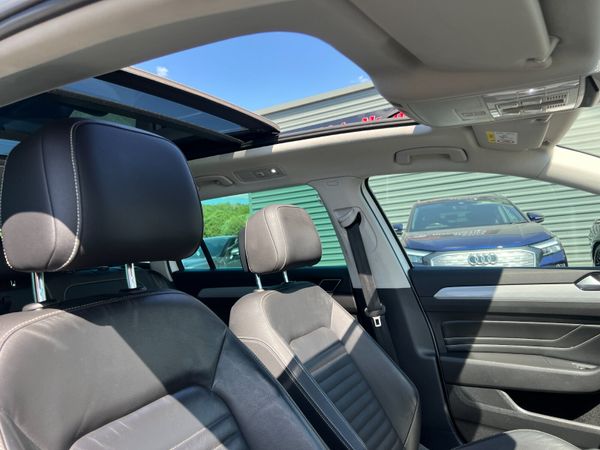 2020 (202) Volkswagen Passat SEL 2.0 TDI - Estate 354638710