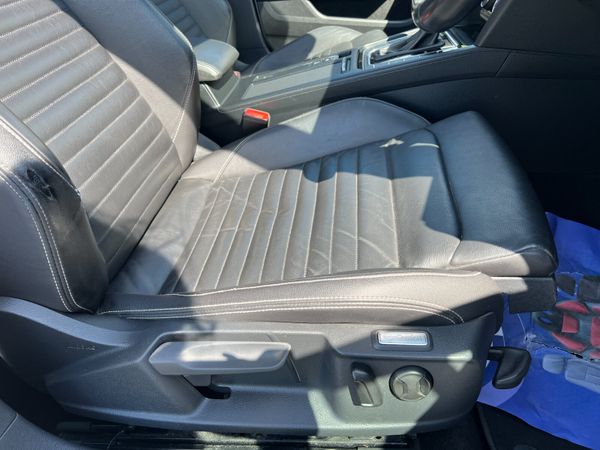 2020 (202) Volkswagen Passat SEL 2.0 TDI - Estate 354638712