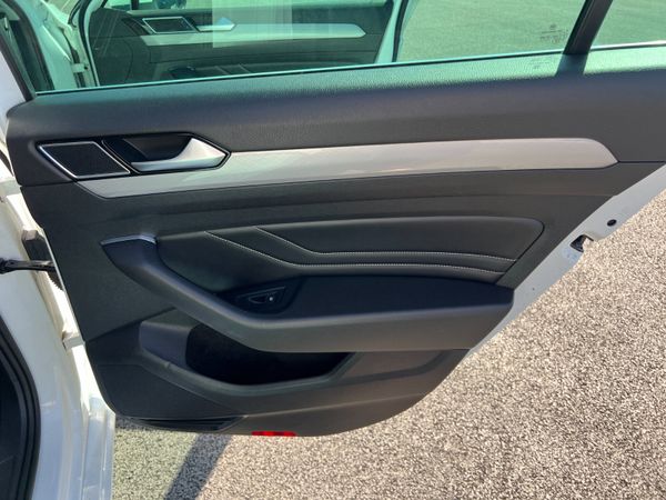 2020 (202) Volkswagen Passat SEL 2.0 TDI - Estate 354638728