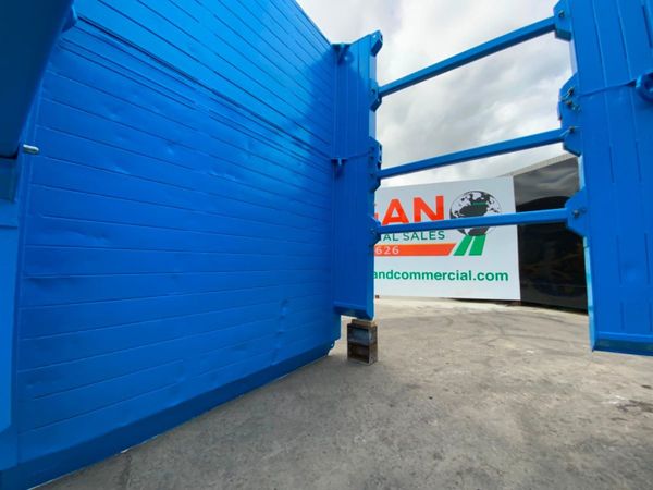 MANHOLE SHORING SUPPORT / TRENCH BOX...4949. 354646699