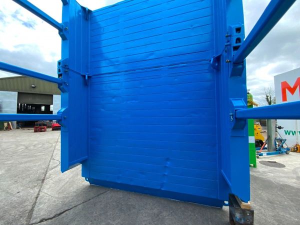 MANHOLE SHORING SUPPORT / TRENCH BOX...4949. 354646706