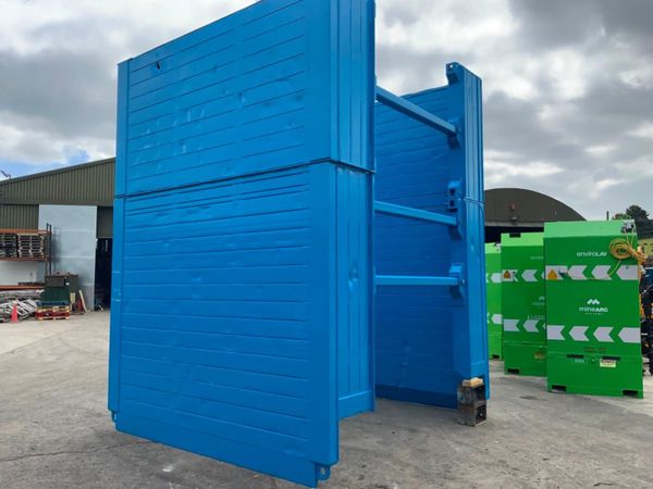 MANHOLE SHORING SUPPORT / TRENCH BOX...4949. 354646709