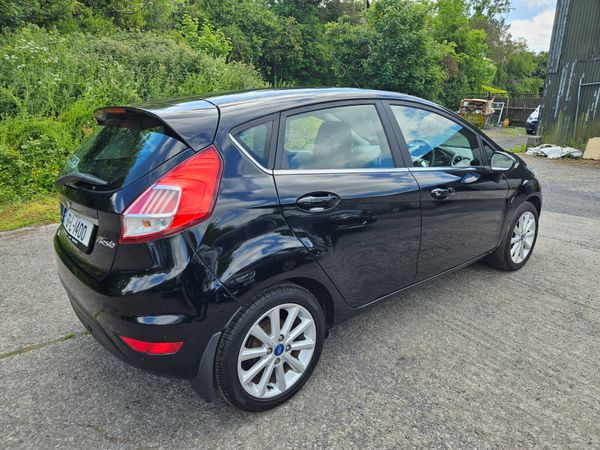 Ford Fiesta 2016 Titainium 1.2 cc 354643478
