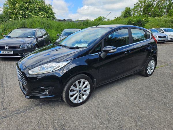 Ford Fiesta 2016 Titainium 1.2 cc 354643485