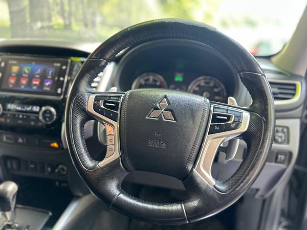182 Mitsubishi L200 Massive Spec Automatic 354656730
