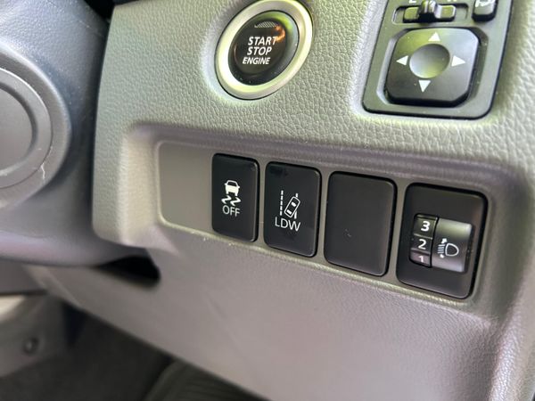 182 Mitsubishi L200 Massive Spec Automatic 354656733