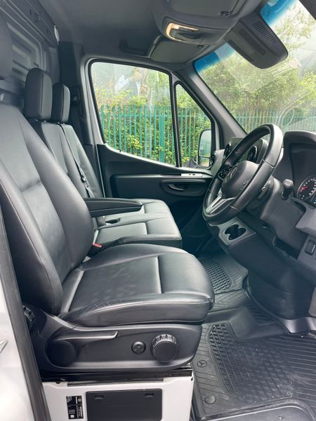 Sprinter 519 Derated Auto ExLWB ExHigh Roof Auto 354657822