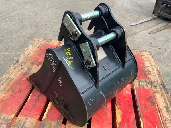 18" RHINOX MINI DIGGER BUCKET....35mm....208w. 354658432