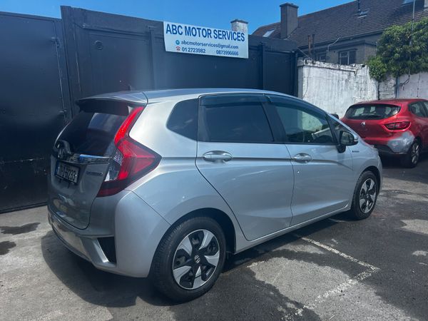 2017 HONDA FIT PETROL HYBRID 354653145
